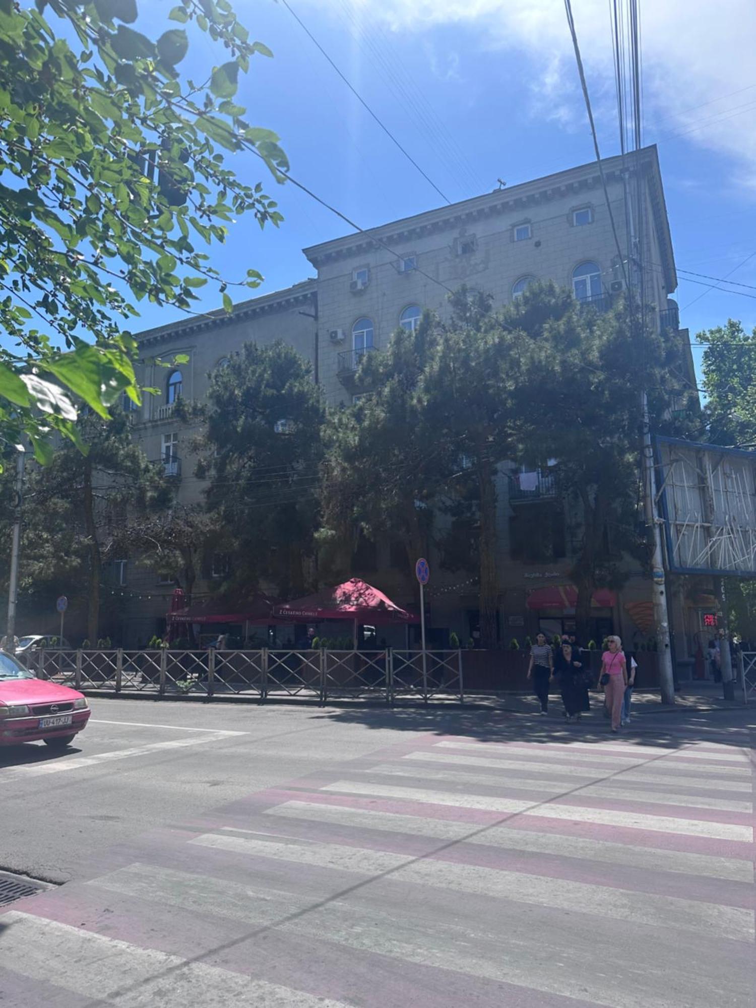 Feel At Home Chugureti Tbilisi Exterior photo